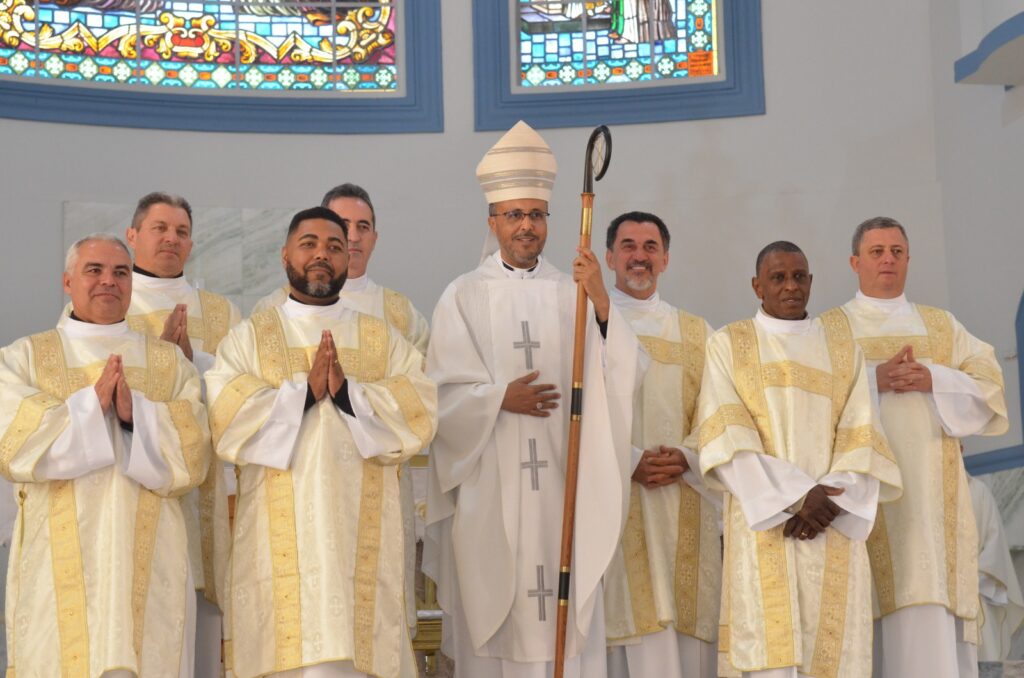 Diocese de Divinópolis celebra o segundo aniversário de ordenação de mais um grupo da primeira turma de diáconos permanentes